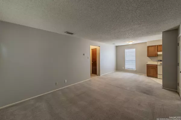 San Antonio, TX 78212,331 mistletoe ave UNIT 104