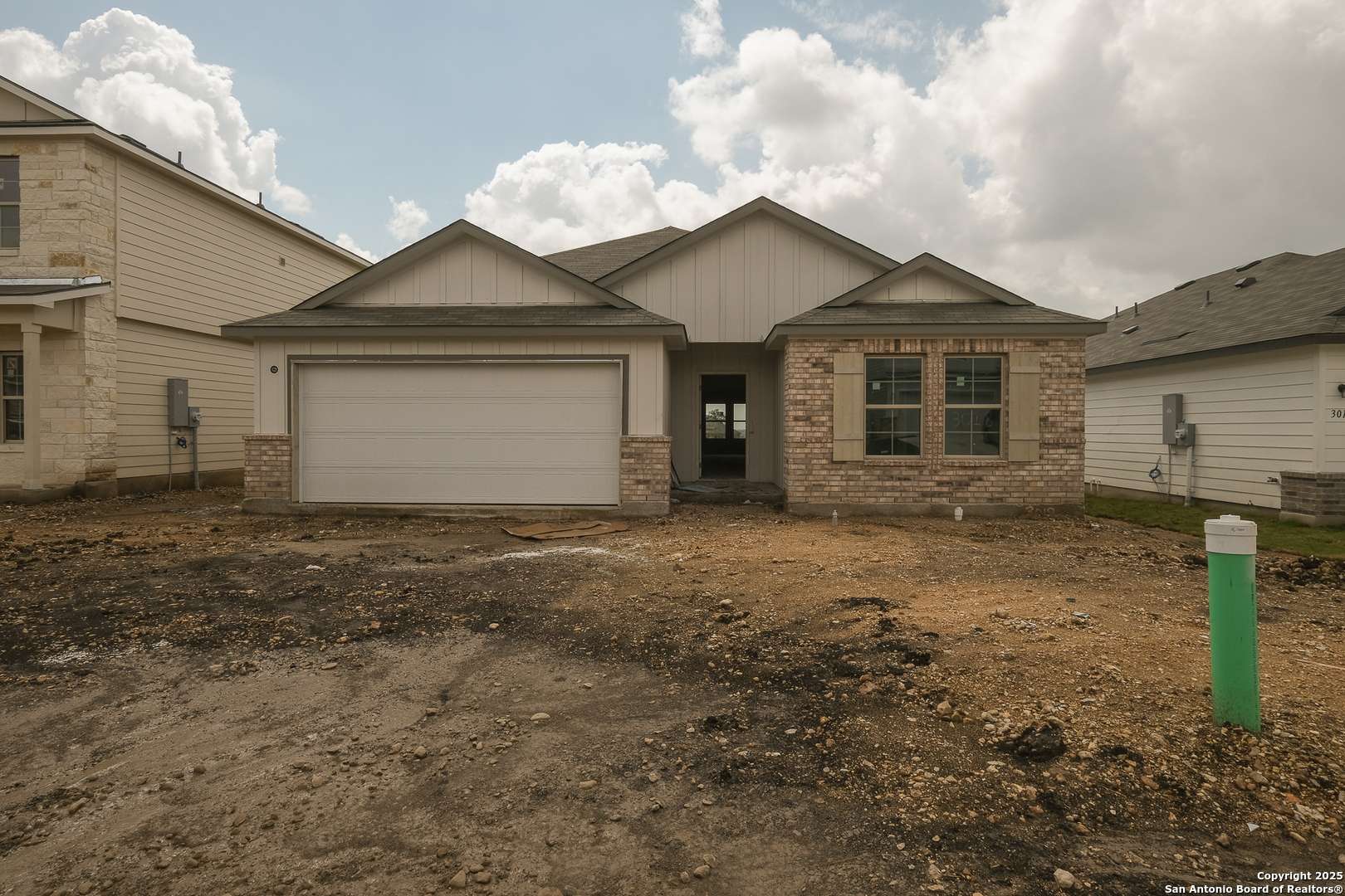 3018 Selhurst Street, Converse, TX 78109