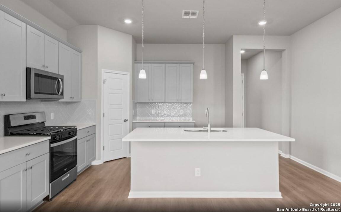 San Antonio, TX 78253,6414 Morgan Glen