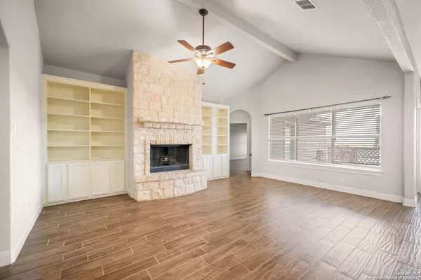 Schertz, TX 78154,7006 Robin Hood