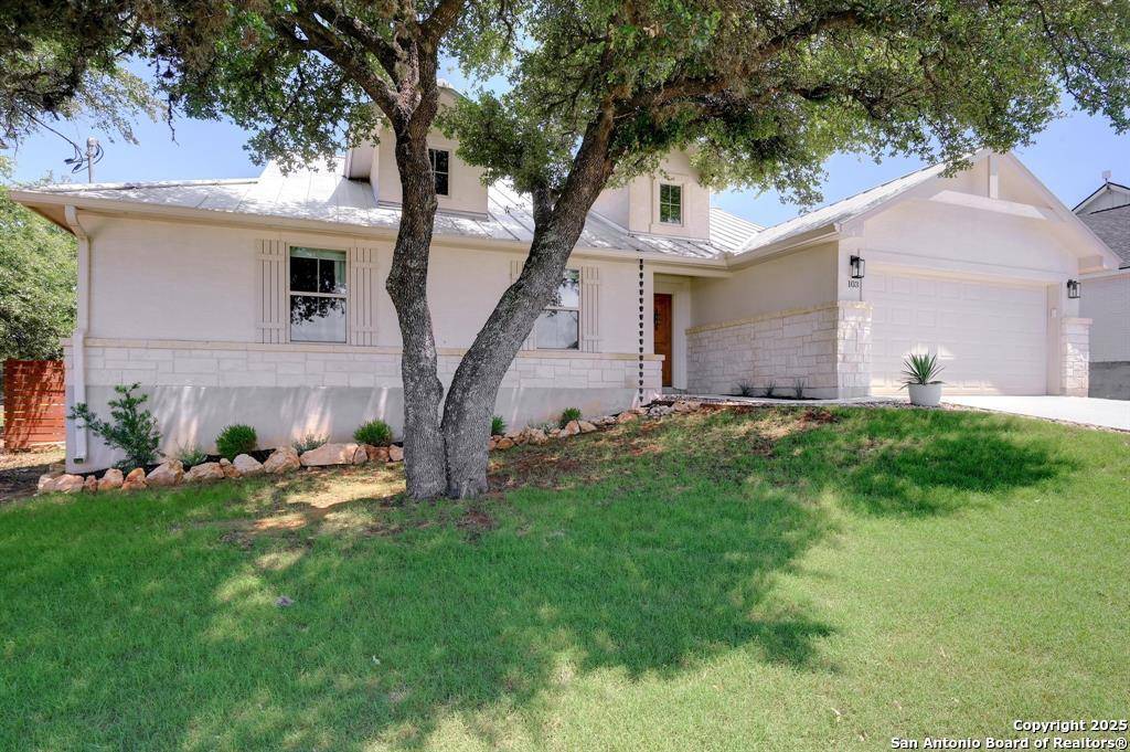 103 Jacob Dearing, Blanco, TX 78606-2125