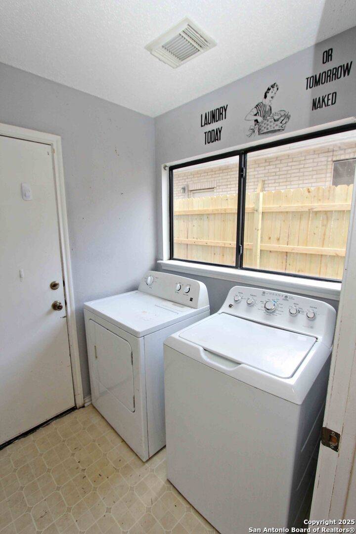 San Antonio, TX 78147,15410 Spring Smt