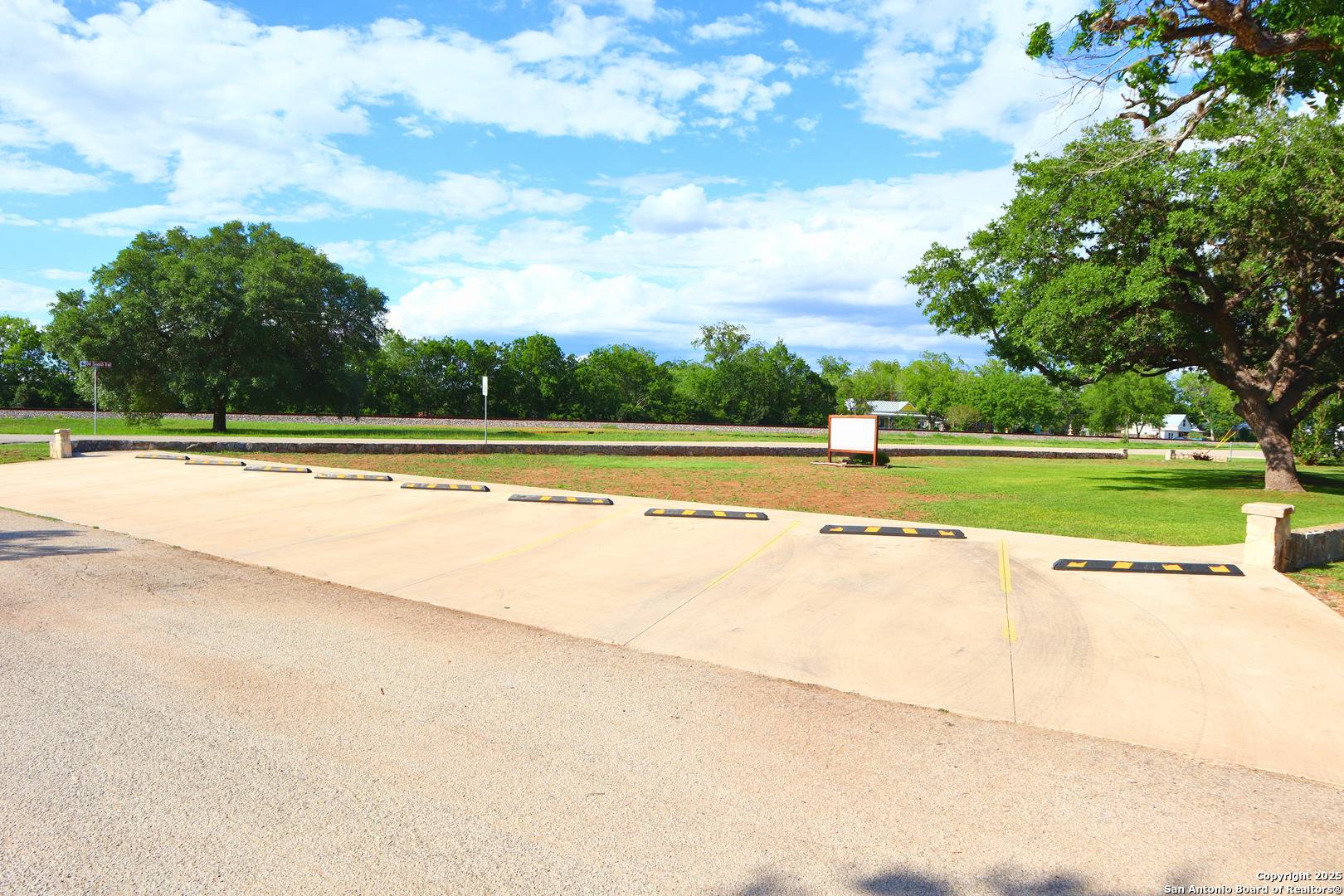 Cibolo, TX 78108,310 Pfeil