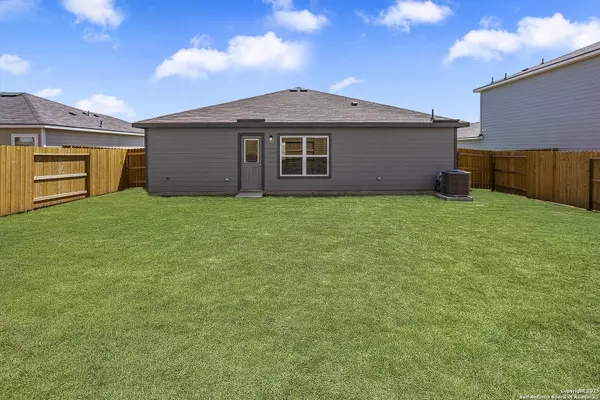 Lytle, TX 78052,16044 Imes Way