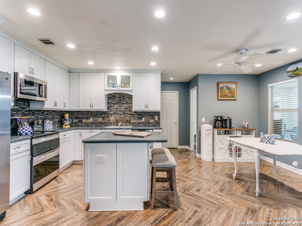 Schertz, TX 78154,1529 Rainy Brook