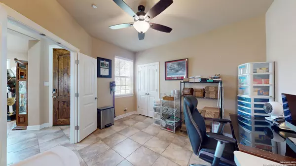 San Antonio, TX 78109,6007 Dewdrop Lane