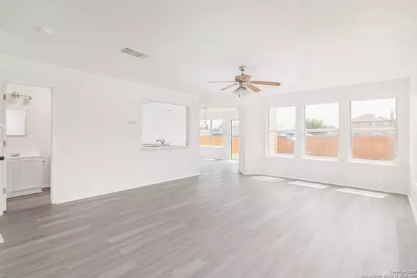 Seguin, TX 78155,3413 Sabrina