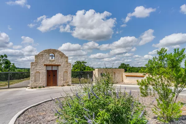 32624 Tierra Robles Drive, Bulverde, TX 78163
