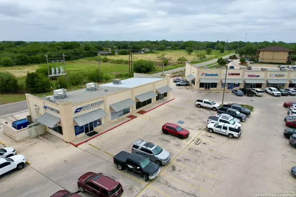 Pleasanton, TX 78064,1360 Oaklawn UNIT C