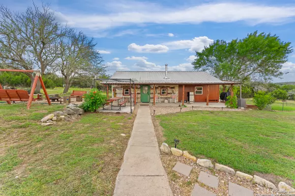 Fredericksburg, TX 78624,5996 Ranch Road 1376