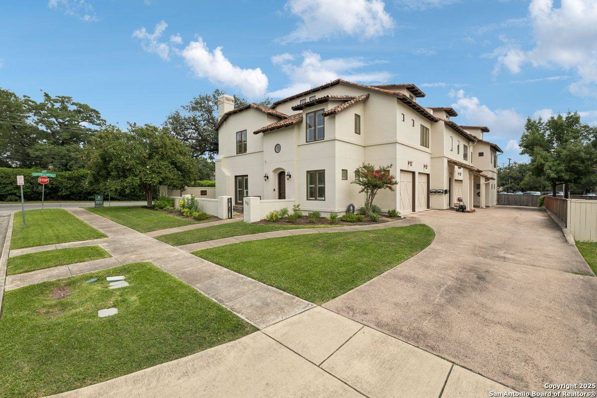 San Antonio, TX 78209-6390,172 KATHERINE CT Unit 1 UNIT 1