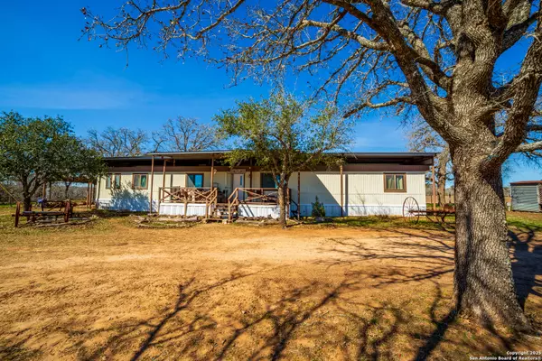 Floresville, TX 78114,762 CR 108