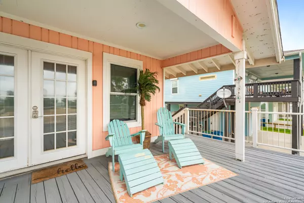 Rockport, TX 78382,1419 S Magnolia St