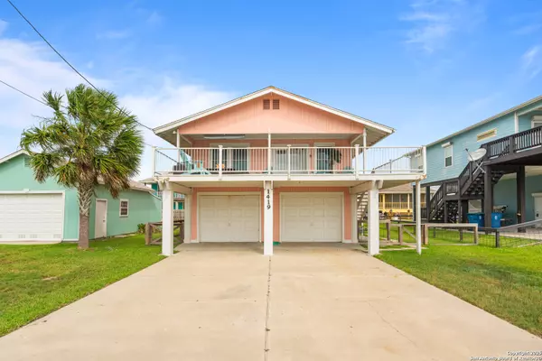 Rockport, TX 78382,1419 S Magnolia St