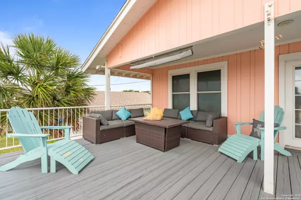 Rockport, TX 78382,1419 S Magnolia St