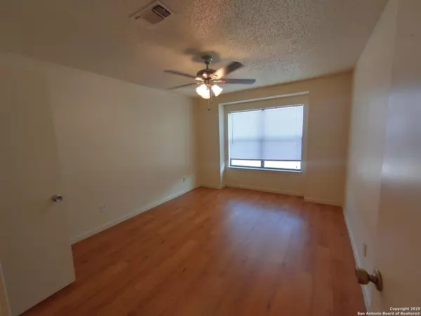 San Antonio, TX 78218,6351 Cambridge UNIT 4