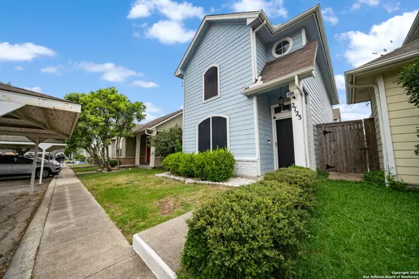 San Antonio, TX 78251,2723 Crown Arbor