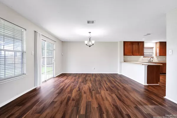 San Antonio, TX 78244-1737,6102 PELICAN CORAL