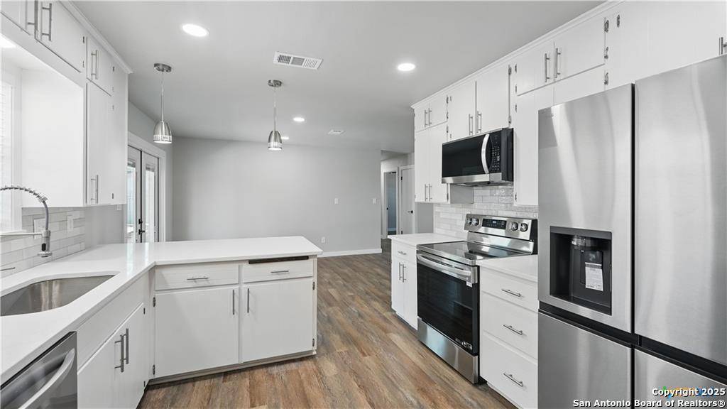 New Braunfels, TX 78130,1501 Kraft