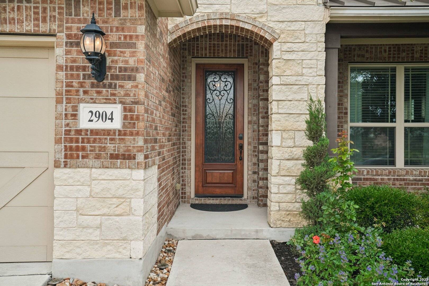 Schertz, TX 78108,2904 Winding Trail