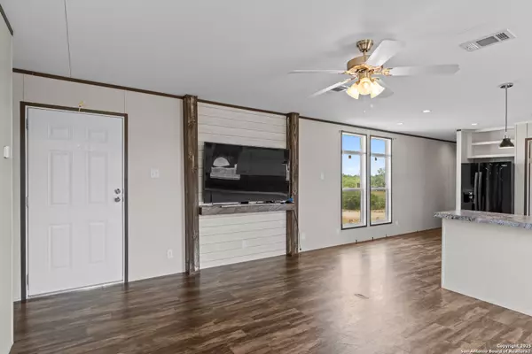 Pleasanton, TX 78064,585 Maravillas
