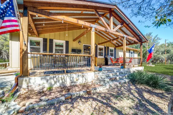 Lakehills, TX 78063,954 Lakeside