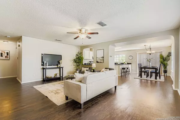 Live Oak, TX 78233,7116 Rimwood