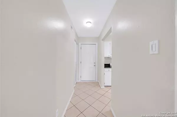 San Antonio, TX 78209,8038 Broadway UNIT 223L