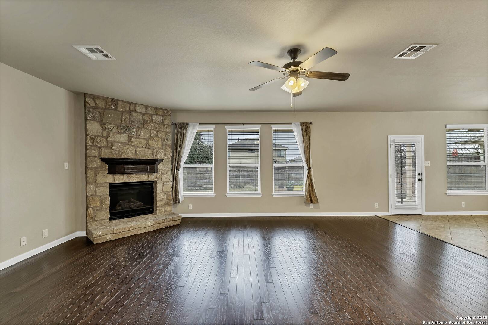 New Braunfels, TX 78130,267 Oak Creek