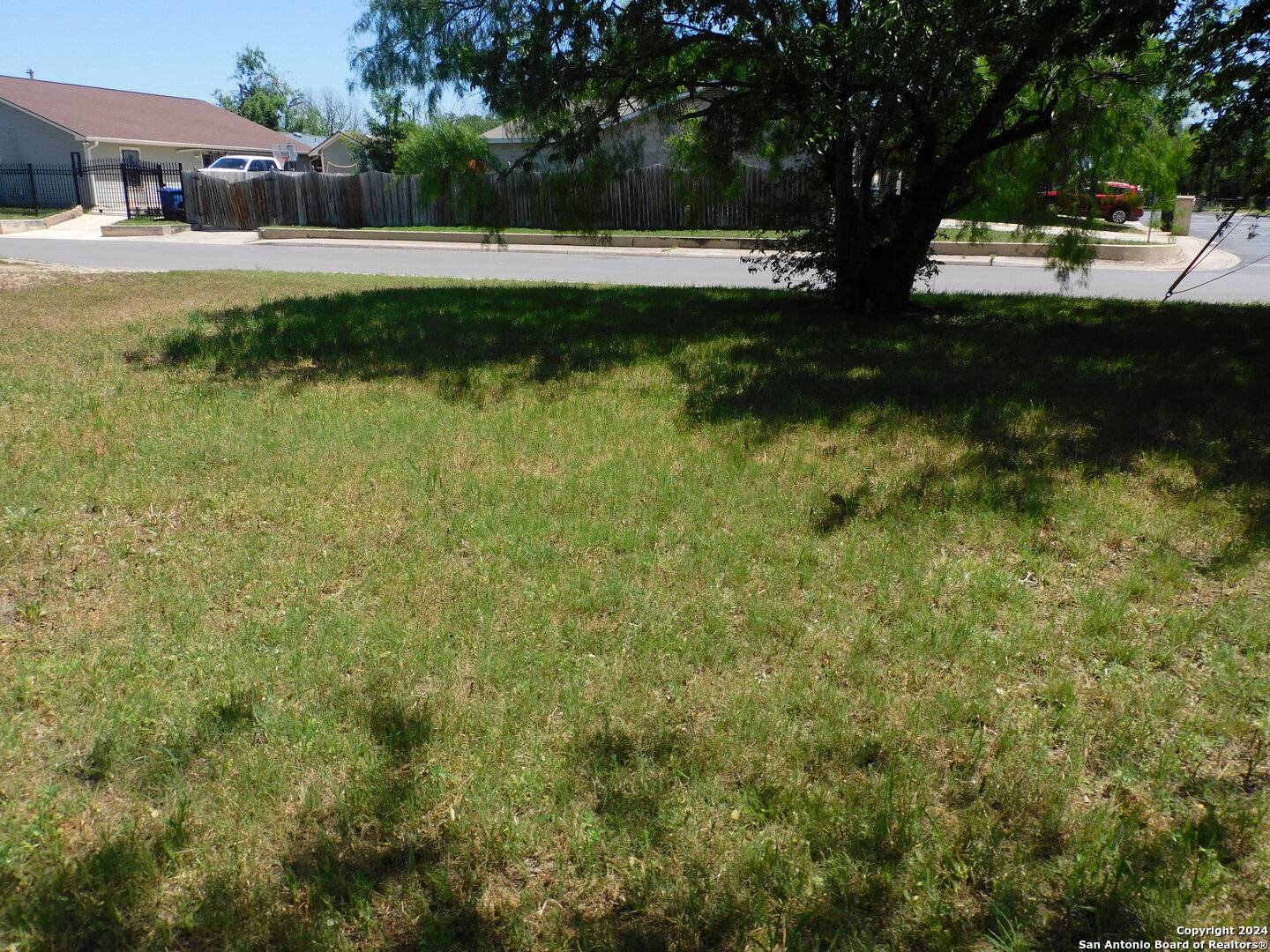 3827 Bay, San Antonio, TX 78237