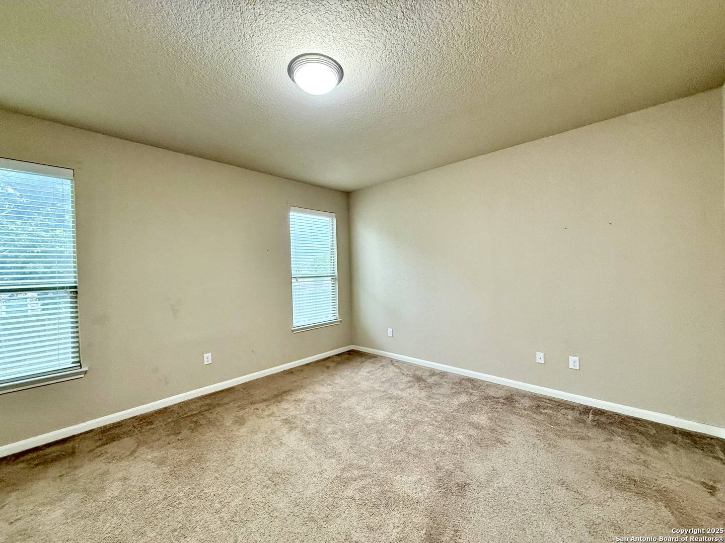 Cibolo, TX 78108,213 Ranch House