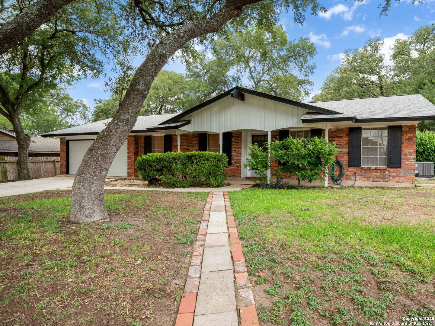 Universal City, TX 78148,107 La Salle Pl