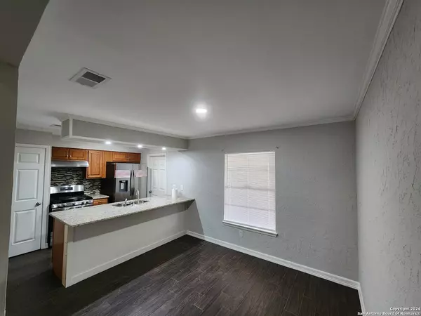 San Antonio, TX 78233,4939 casa grande