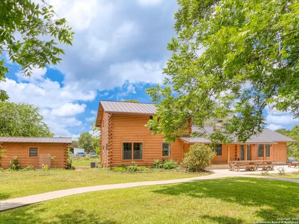 Pipe Creek, TX 78063,367 Diamond J Rd N