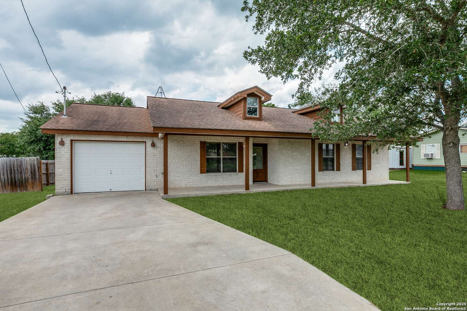 Poth, TX 78147,101 Sylvester