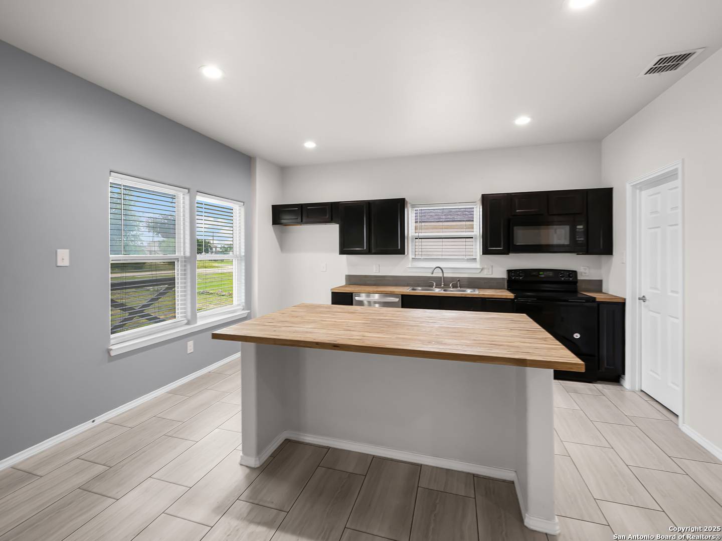731 Cimarron, Spring Branch, TX 78070