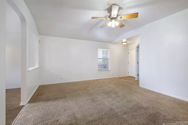 San Antonio, TX 78244,5016 Crestwood Hill