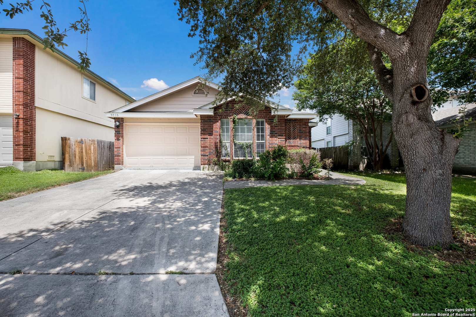 San Antonio, TX 78244,5016 Crestwood Hill