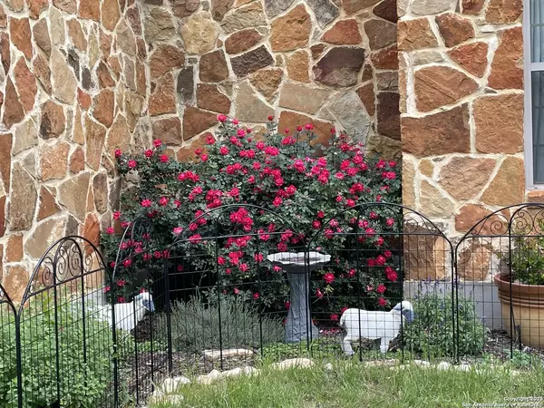 Blanco, TX 78606,103 rio grande