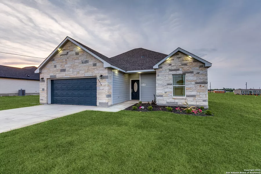 12929 Pueblo Nuevo, Atascosa, TX 78002