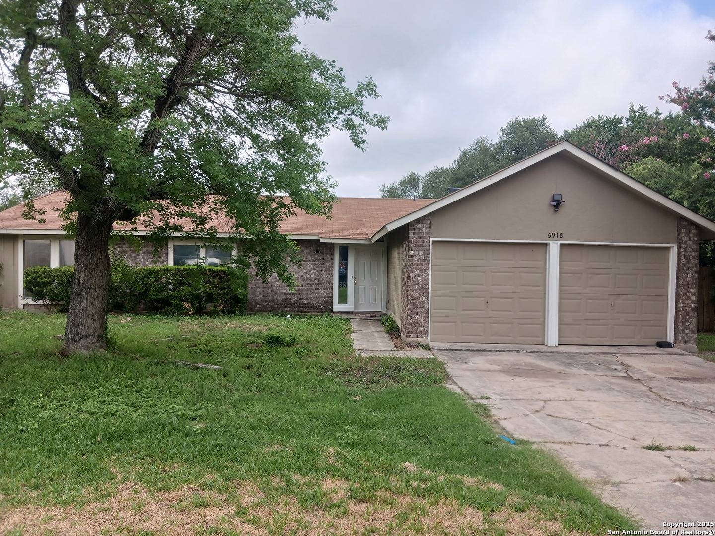 San Antonio, TX 78222,5918 Mystery Lake