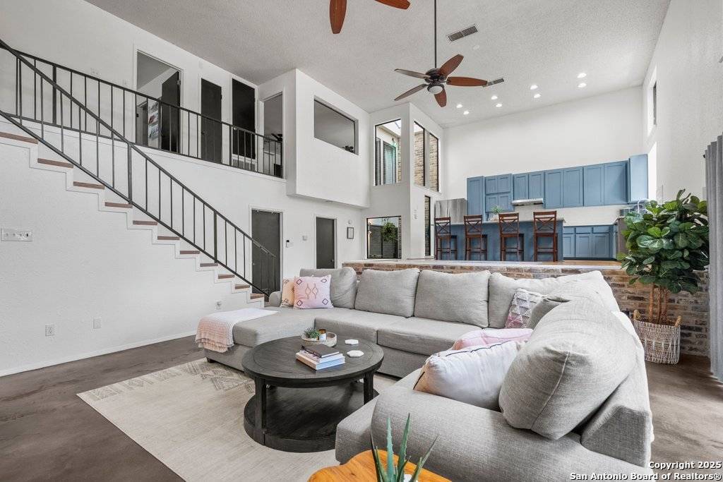 New Braunfels, TX 78130,702 California UNIT 702