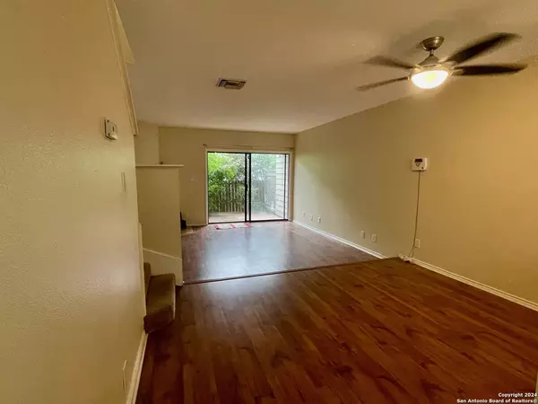 San Antonio, TX 78230-1605,11815 vance jackson UNIT 1605
