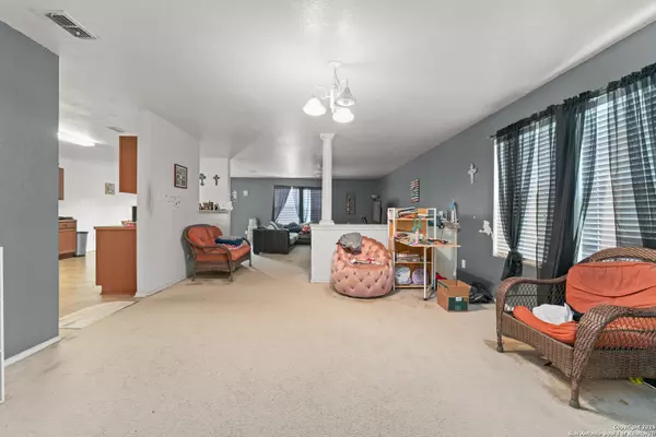 San Antonio, TX 78245,9803 Placid Bay