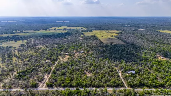 Floresville, TX 78114,3489 County Road 331