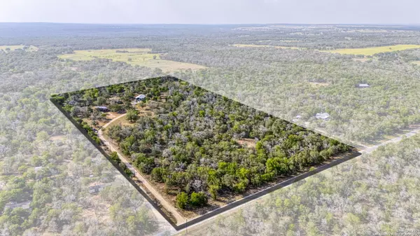 3489 County Road 331, Floresville, TX 78114