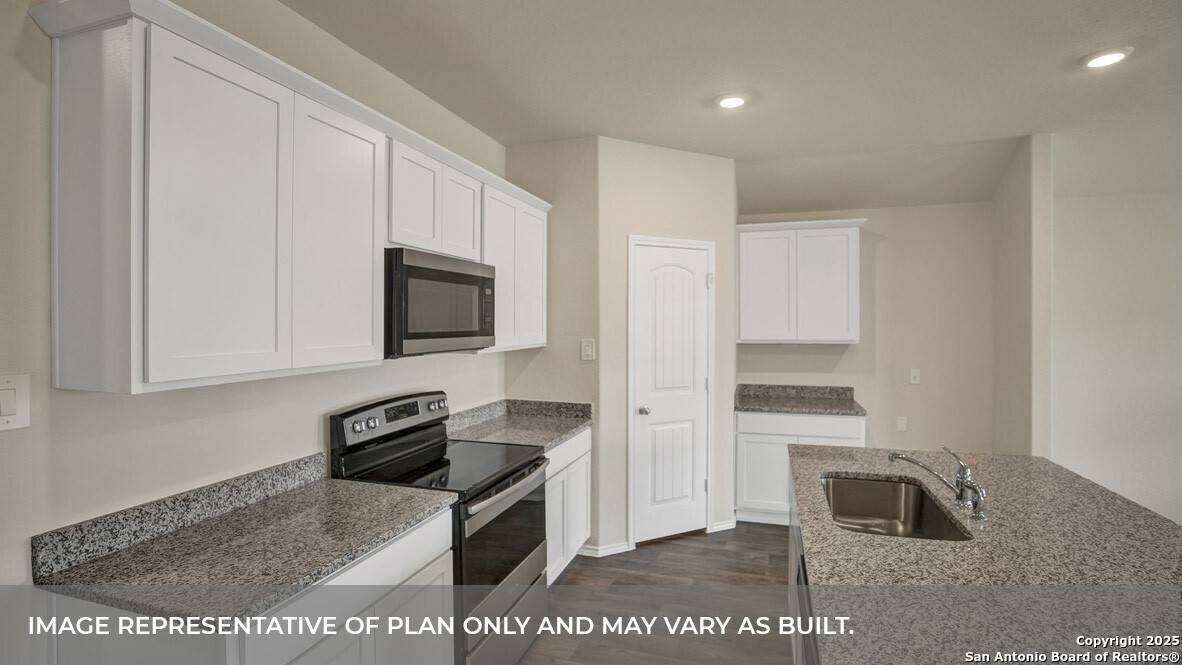 Seguin, TX 78155,1009 Alma