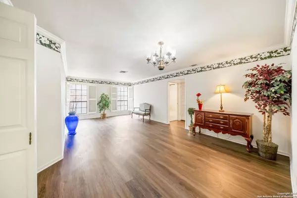 San Antonio, TX 78229,5359 Fredericksburg UNIT 513