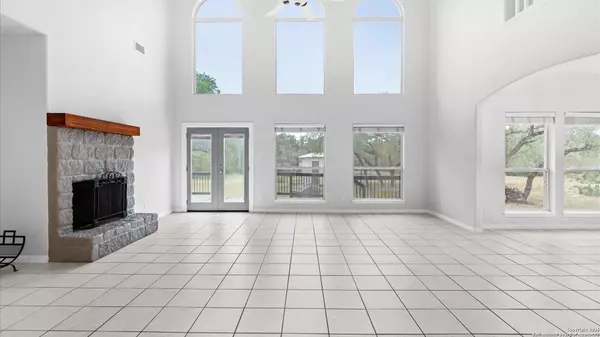 New Braunfels, TX 78132,279 Pin Oak