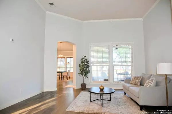 San Antonio, TX 78250,7302 Chimney Bluff
